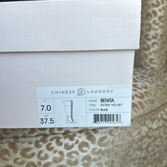 NIB Chinese Laundry “Benita” blue velvet lace up block heel otk boot - Picture 8 of 12